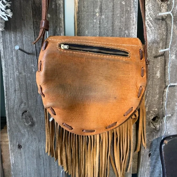 Vintage Boho Western Leather Crossbody Purse - Picture 3 of 5